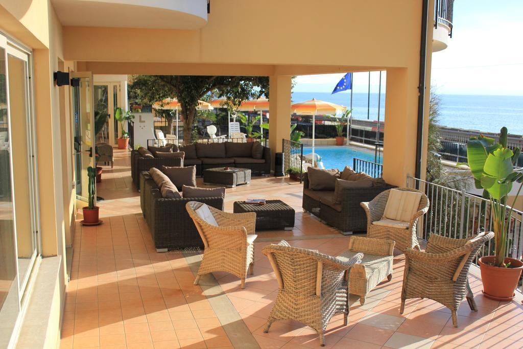 Lion'S Hotel Falerna Exterior foto